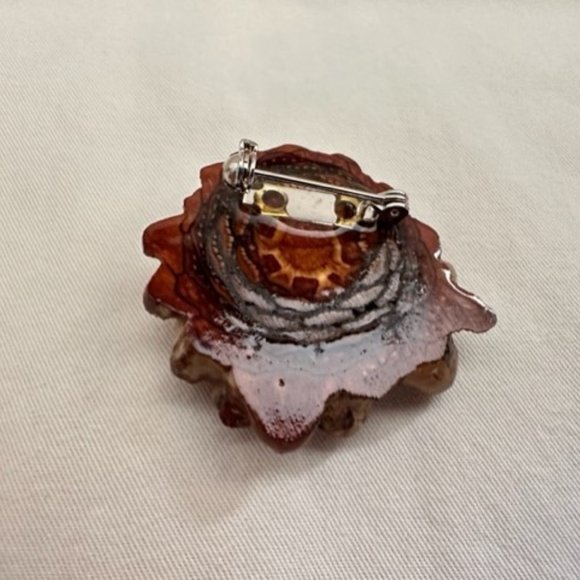 Vintage Pinecone Brooch - Picture 4 of 7